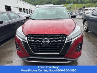 Used 2023 Nissan Kicks SR FWD video 2