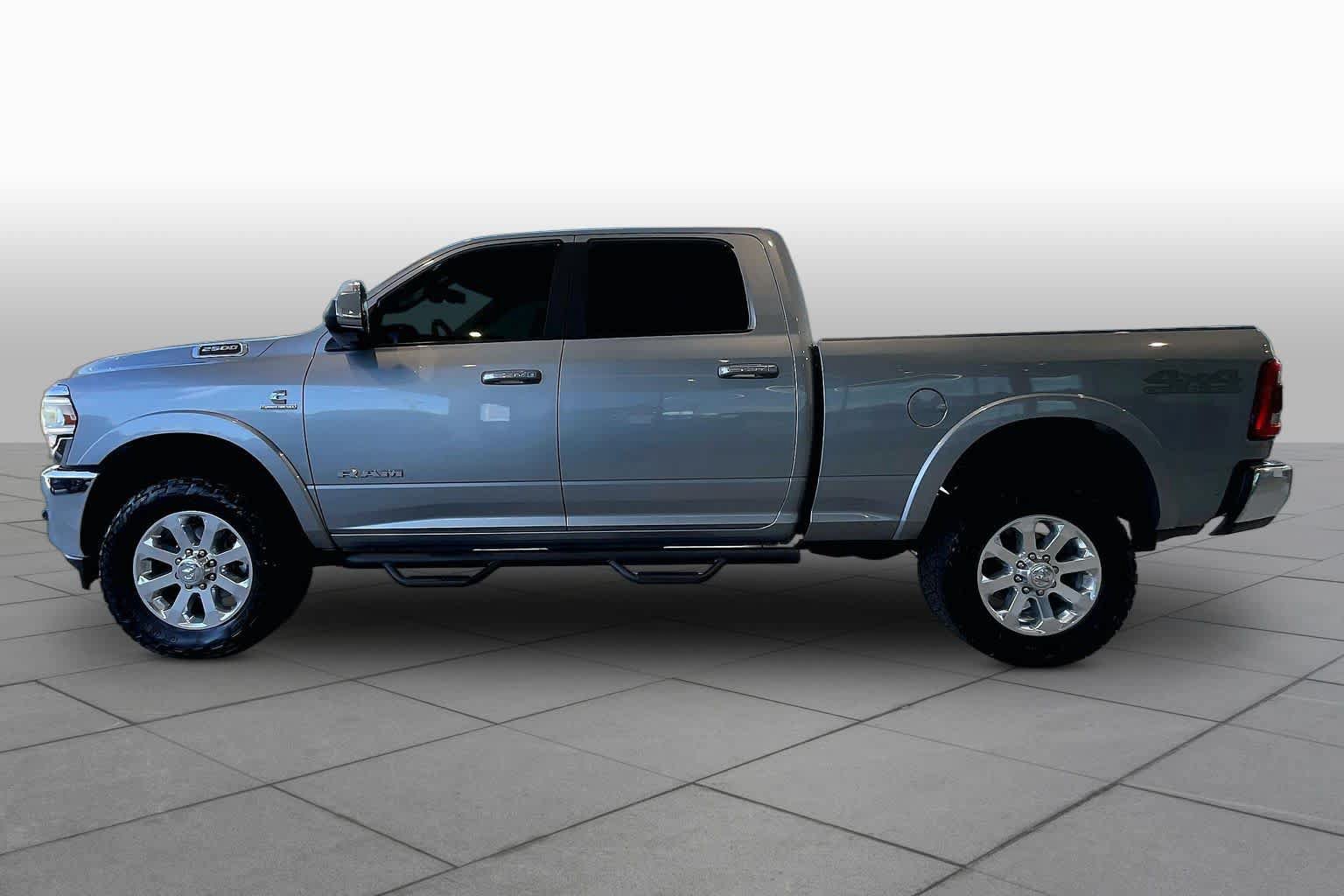 Used 2022 RAM 2500 Laramie AWD/4WD image 32