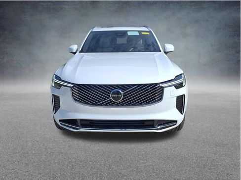 New 2026 Volvo XC90 T8 Ultra w/ Protection Package Premier AWD/4WD image 2