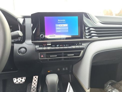 New 2026 Toyota Camry SE image 12