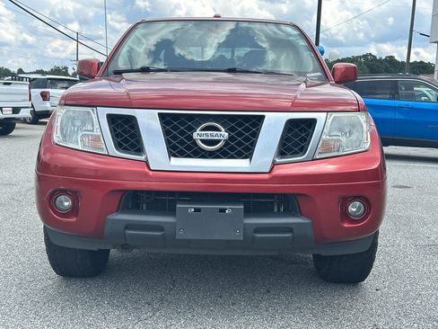 Used 2018 Nissan Frontier PRO-4X image 3