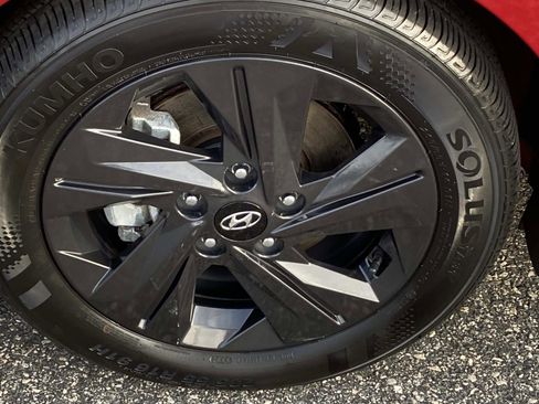 Used 2023 Hyundai Elantra SEL w/ Cargo Package image 20