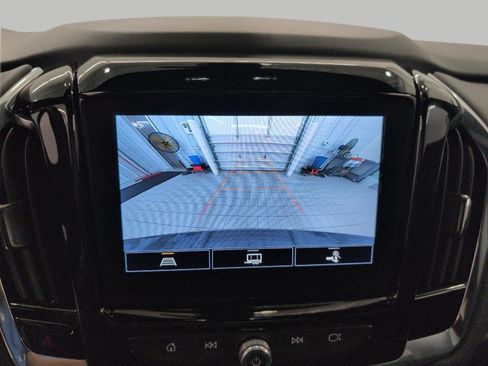 Certified 2023 Chevrolet Traverse LT AWD/4WD image 15