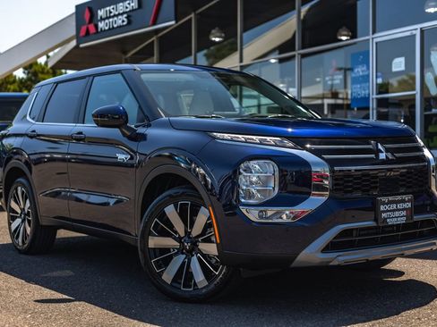 New 2026 Mitsubishi Outlander SE AWD/4WD image 1