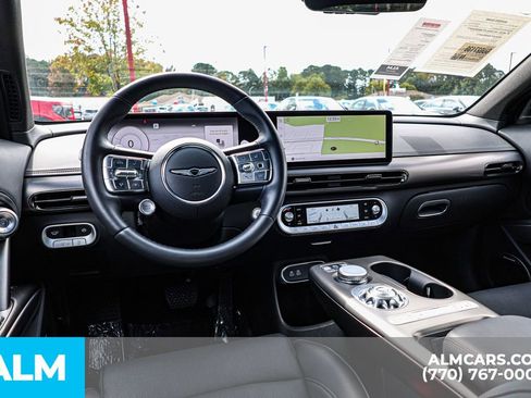Used 2025 Genesis GV60 Advanced AWD/4WD image 30