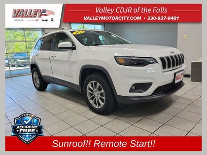 Used 2019 Jeep Cherokee Latitude Plus w/ Comfort/Convenience Group