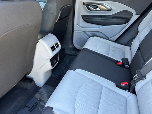 Used 2024 GMC Terrain SLE FWD image 14