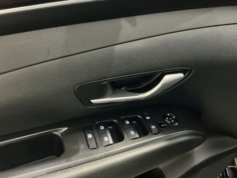 Used 2023 Hyundai Tucson SEL AWD/4WD image 16