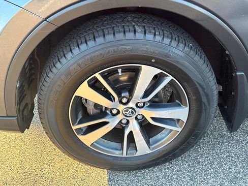 Used 2017 Toyota RAV4 XLE image 38