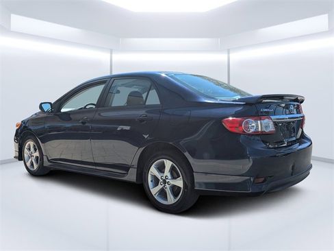 Used 2013 Toyota Corolla S image 6