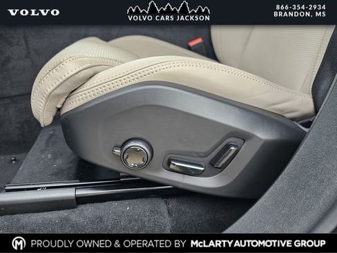 New 2026 Volvo XC90 B6 Ultra w/ Lounge Package AWD/4WD image 11