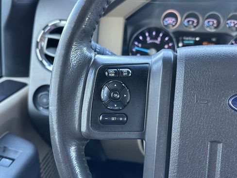 Used 2011 Ford F250 Lariat image 27