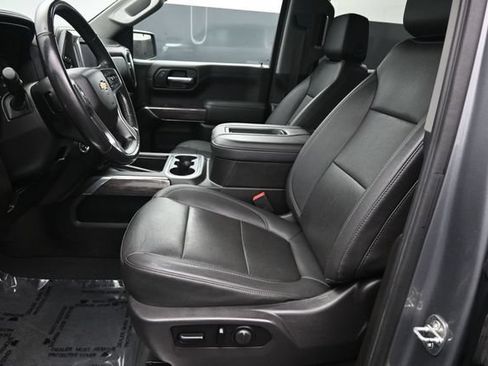 Used 2021 Chevrolet Silverado 1500 LTZ AWD/4WD image 13