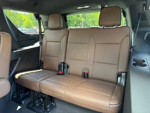New 2026 Chevrolet Tahoe High Country AWD/4WD image 27