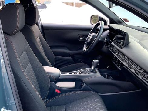 Certified 2024 Honda HR-V Sport image 8