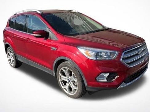 Used 2019 Ford Escape Titanium image 7