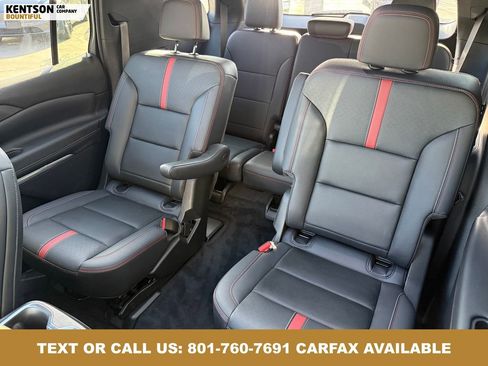 Used 2024 Chevrolet Traverse RS AWD/4WD image 35