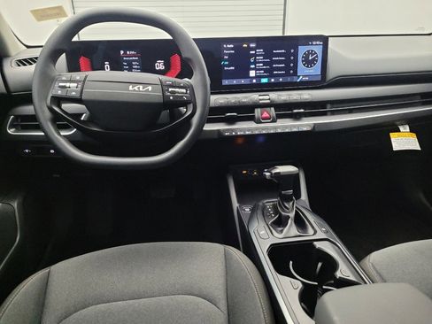 Used 2025 Kia K4 LX image 22