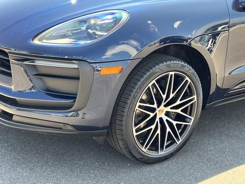 Used 2022 Porsche Macan AWD/4WD image 7