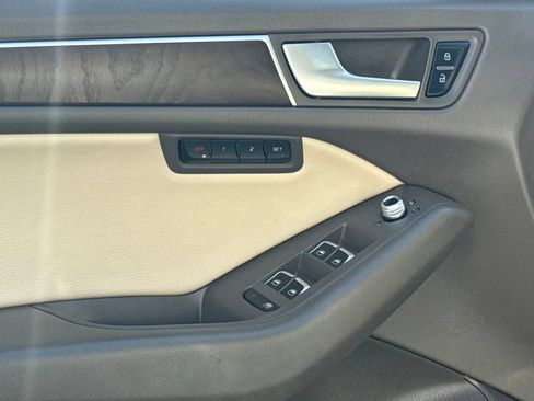 Used 2017 Audi Q5 2.0T Premium Plus w/ Technology Package AWD/4WD image 24
