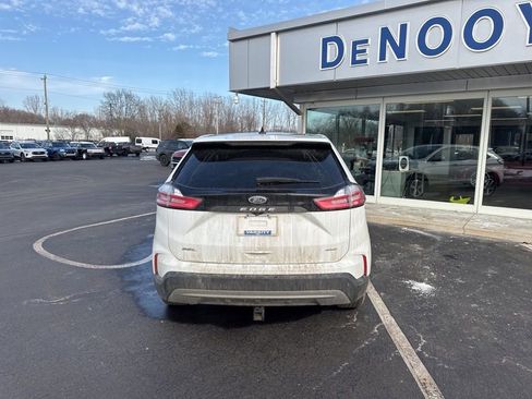 Used 2023 Ford Edge SEL w/ Convenience Package image 7
