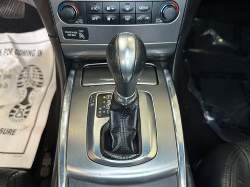 Used 2011 INFINITI G37 Journey RWD image 23