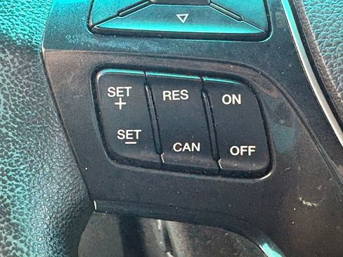 Used 2017 Ford Explorer Limited w/ Equipment Group 301A FWD image 18