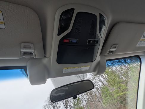 Used 2022 Subaru Outback Premium image 29