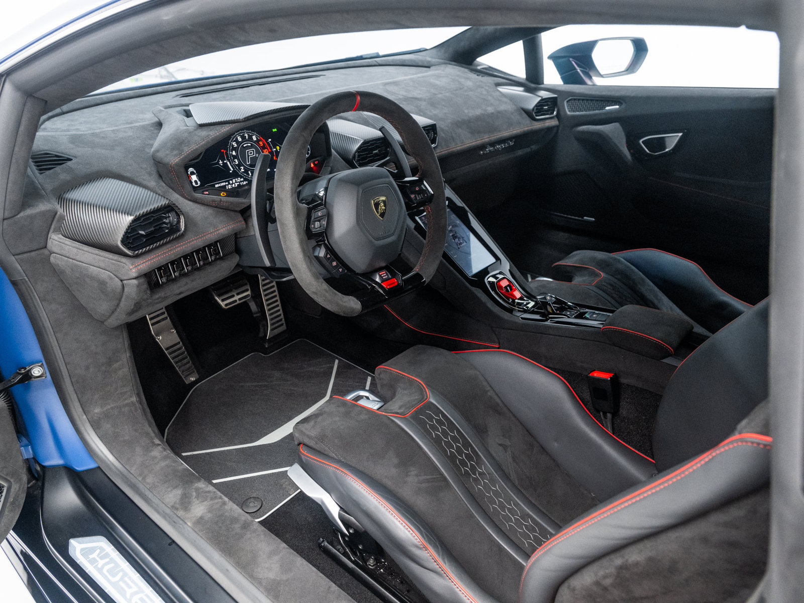 Used 2023 Lamborghini Huracan Sterrato AWD/4WD image 30
