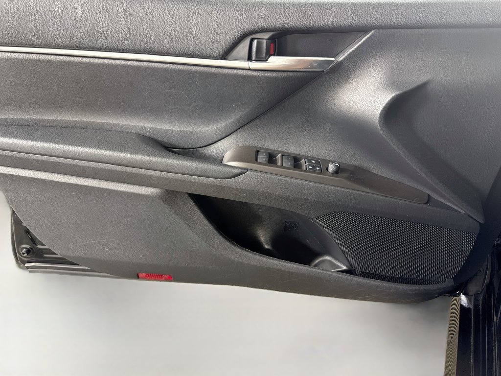 Used 2021 Toyota Camry LE w/ Carpet Mat Package (TMS) FWD image 12