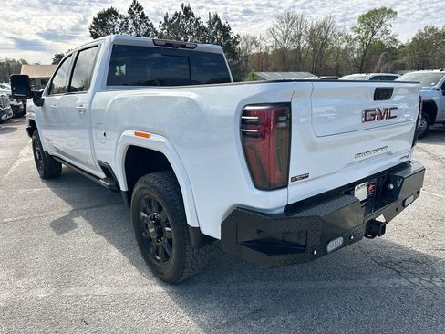 Used 2024 GMC Sierra 2500 AT4 w/ AT4 Premium Plus Package AWD/4WD image 8