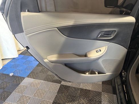 Used 2016 Chevrolet Impala LS FWD image 9
