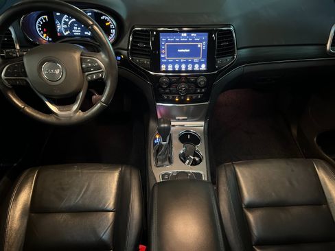 Certified 2022 Jeep Grand Cherokee Limited w/ Tech Group image 12