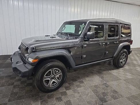 Used 2023 Jeep Wrangler Unlimited Sport AWD/4WD image 6
