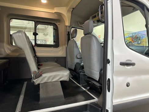 Used 2015 Ford Transit 250 148 Medium Roof image 26
