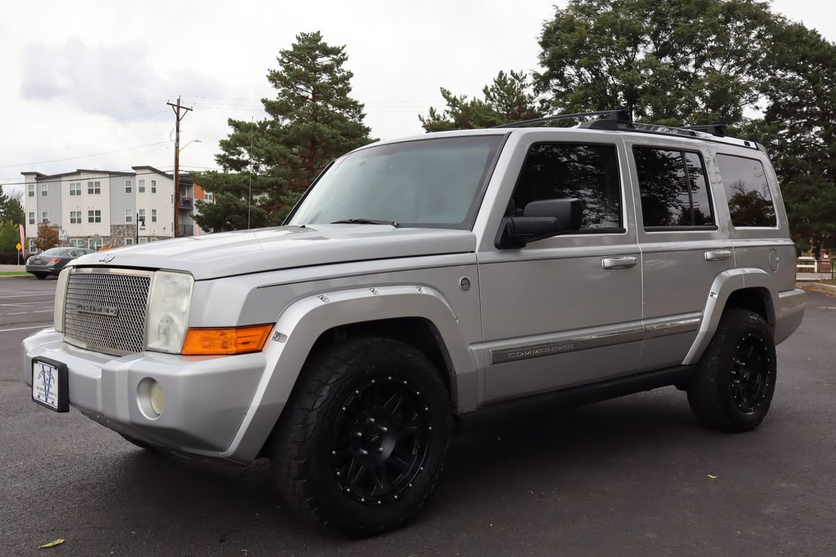 Used 2006 Jeep Commander Limited w/ Trailer Tow Group IV AWD/4WD image 11