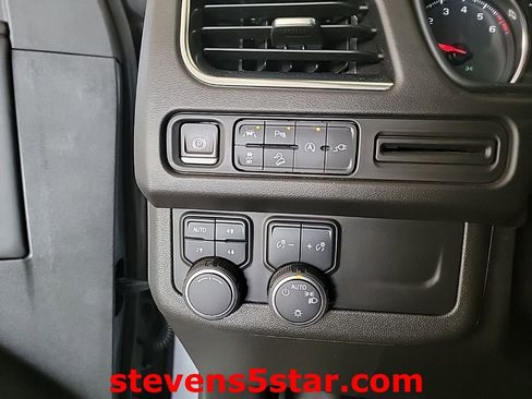 Used 2021 Chevrolet Tahoe Z71 w/ Luxury Package image 21