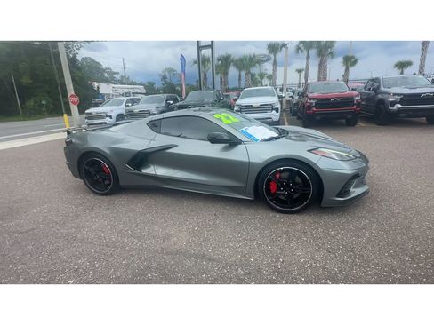 Used 2022 Chevrolet Corvette Stingray Preferred Cpe w/ Z51 Performance Package RWD image 9