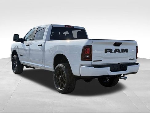 New 2026 RAM 2500 Big Horn AWD/4WD image 4