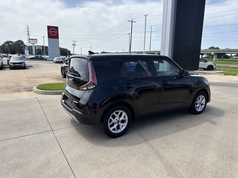 Certified 2024 Kia Soul LX w/ Option Group 015 FWD image 14