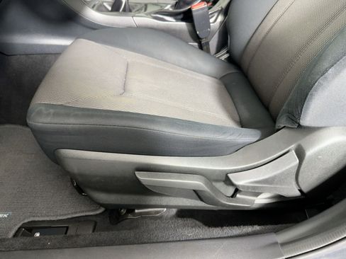 Used 2023 Subaru Crosstrek 2.0i image 11