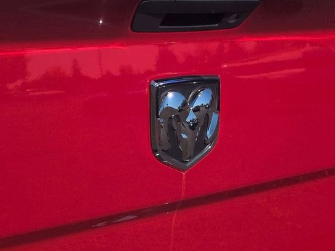 Used 2017 RAM 1500 Classic SLT AWD/4WD image 24