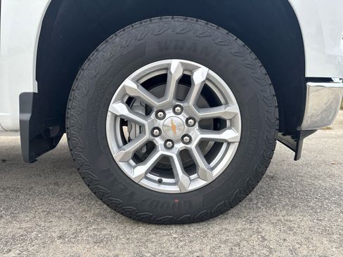 New 2026 Chevrolet Silverado 1500 LT image 32