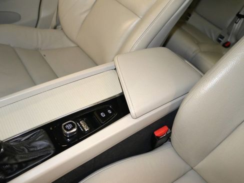 Used 2019 Volvo XC60 T5 Momentum w/ Premium Package image 64