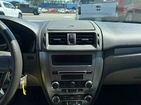 Used 2012 Ford Fusion SE FWD image 12