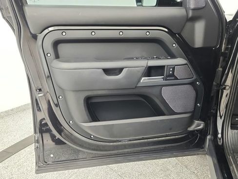 Used 2020 Land Rover Defender 110 X AWD/4WD image 24
