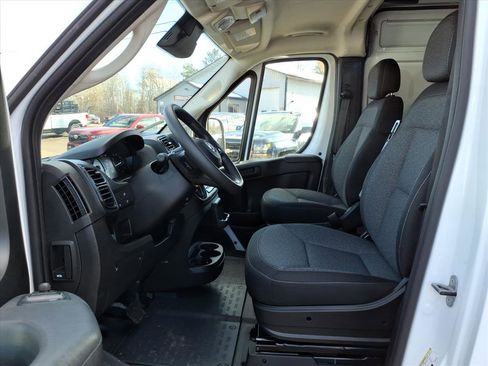 Used 2025 RAM ProMaster 3500 w/ Convenience Group image 10