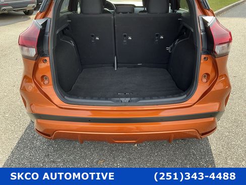 Used 2021 Nissan Kicks SR image 21