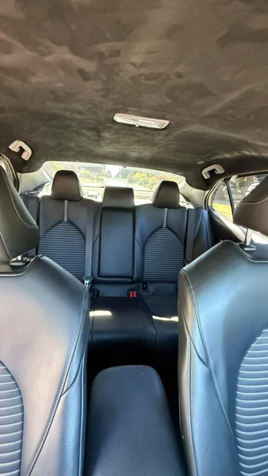 Used 2021 Toyota Camry SE FWD image 7