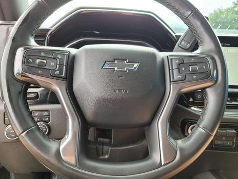 Used 2025 Chevrolet Silverado 2500 ZR2 w/ Technology Package AWD/4WD image 31